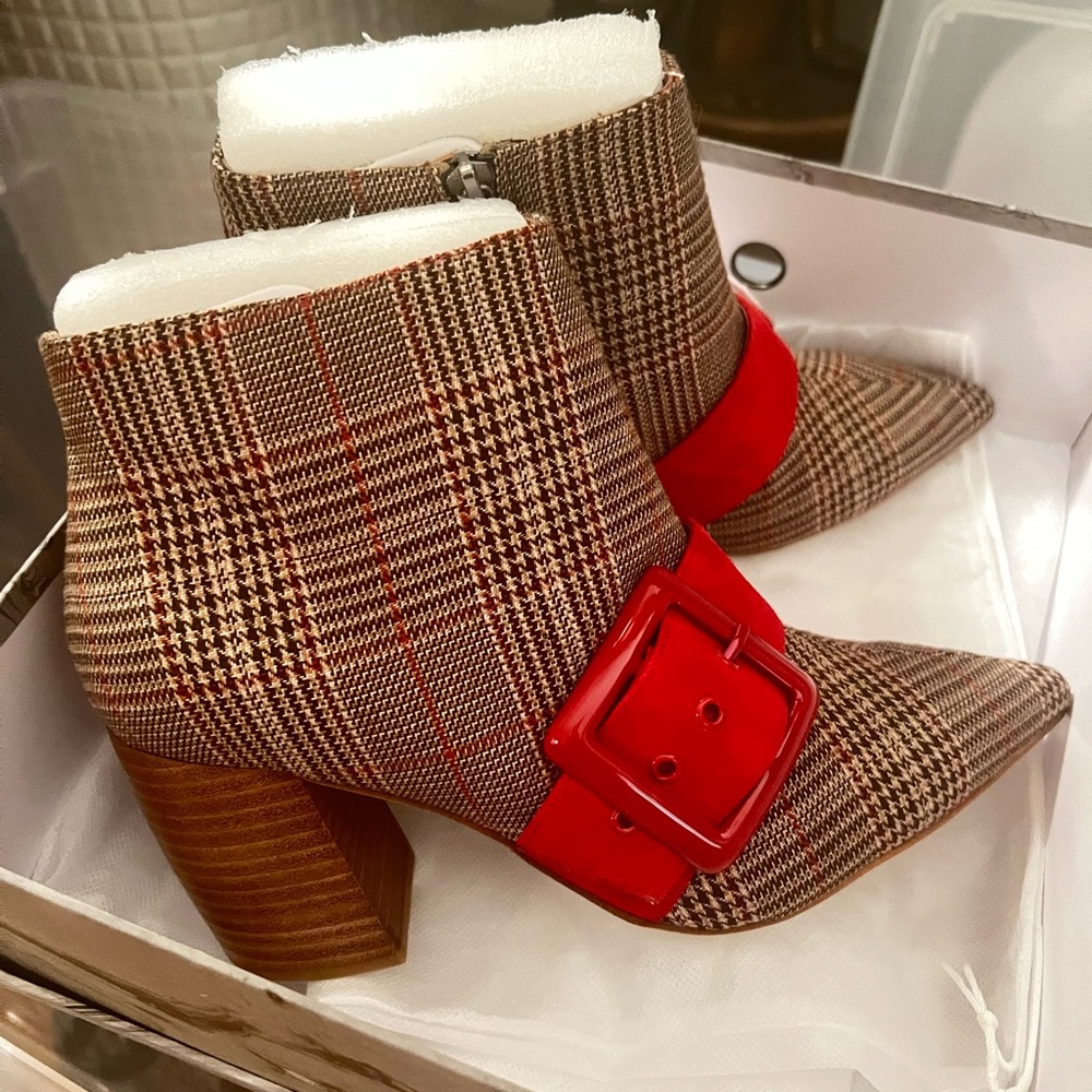 Jeffrey Campbell plaid combo, red brown brown 8.5 NIB rare out of stock